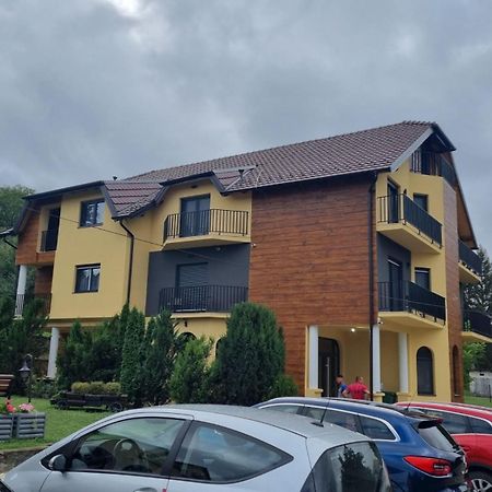 Vila K2 Vrdnik Bagian luar foto