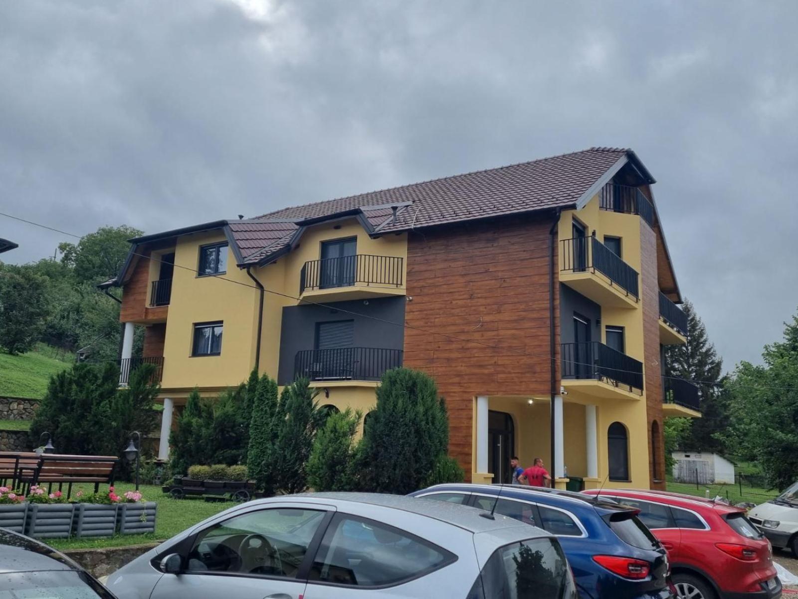 Vila K2 Vrdnik Bagian luar foto